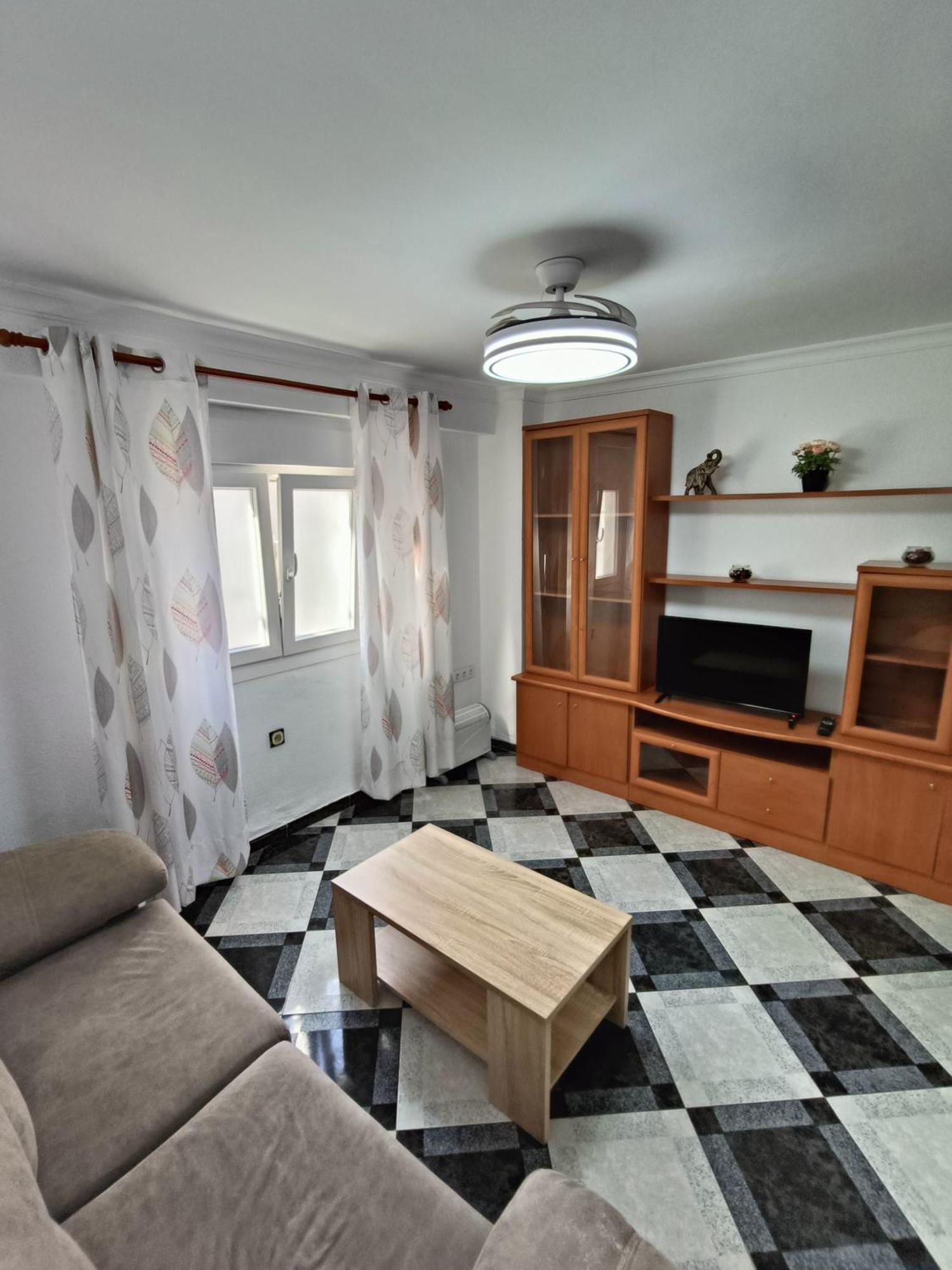 شقة Piso Calidad Precio Junto A La Playa De La Victoria كاديز المظهر الخارجي الصورة